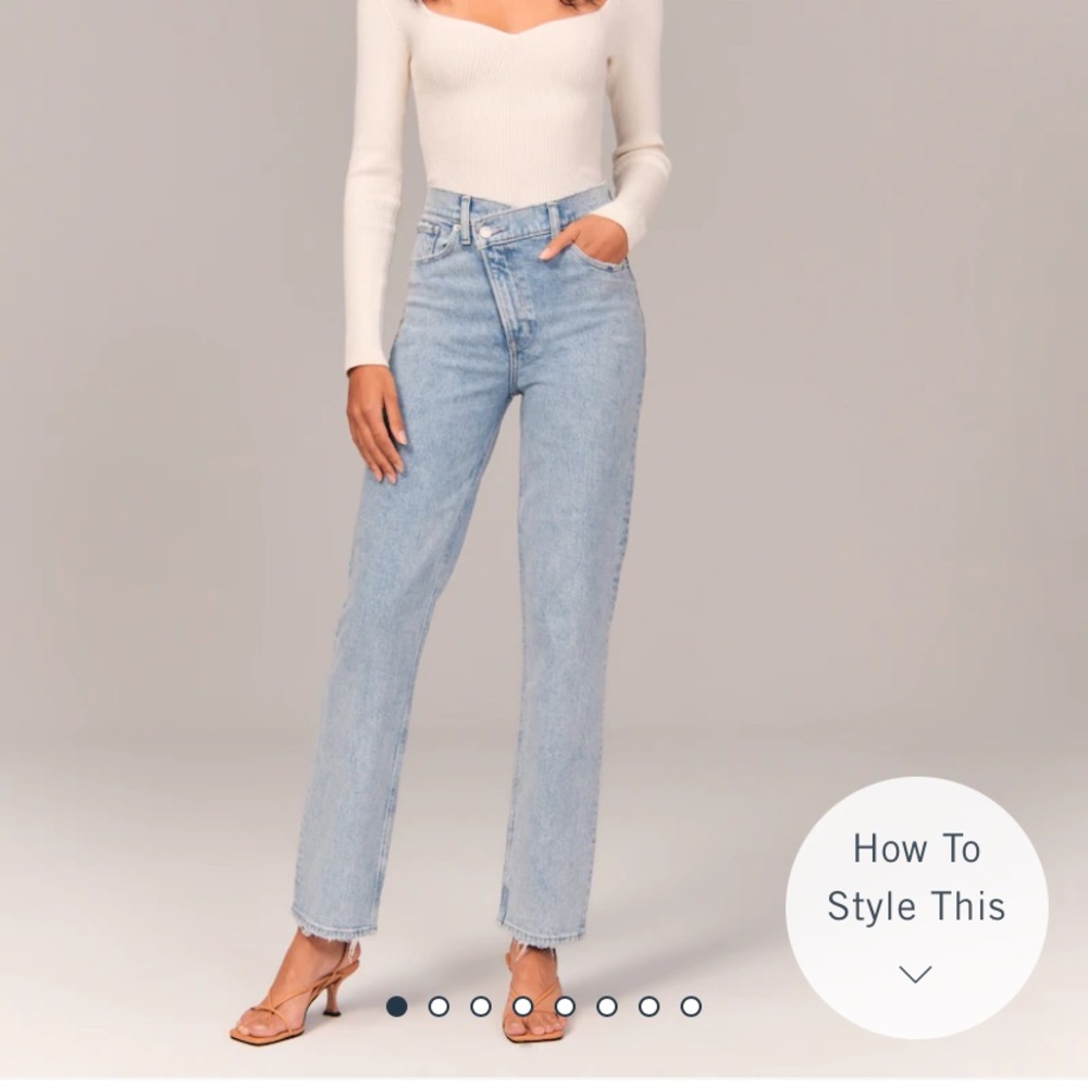 Abercrombie Curve Love 90s Ultra High Rise Criss Cross Straight Jeans